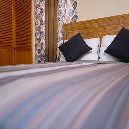 St. John's Connie'S Comfort Suites מראה חיצוני תמונה
