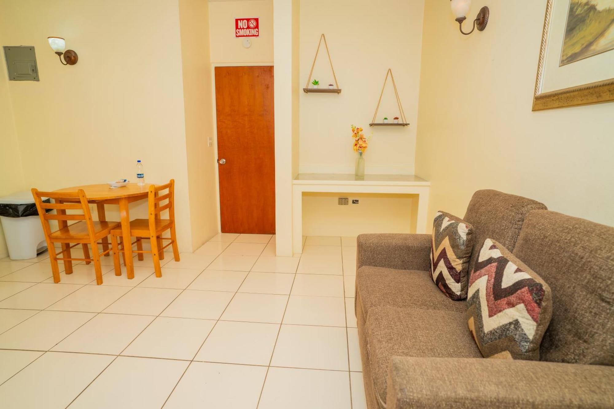 St. John's Connie'S Comfort Suites מראה חיצוני תמונה