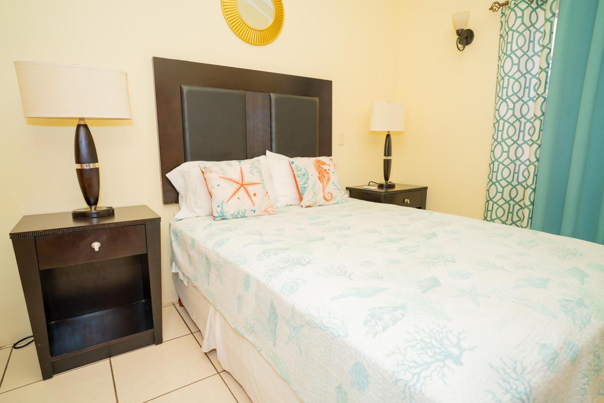 St. John's Connie'S Comfort Suites מראה חיצוני תמונה