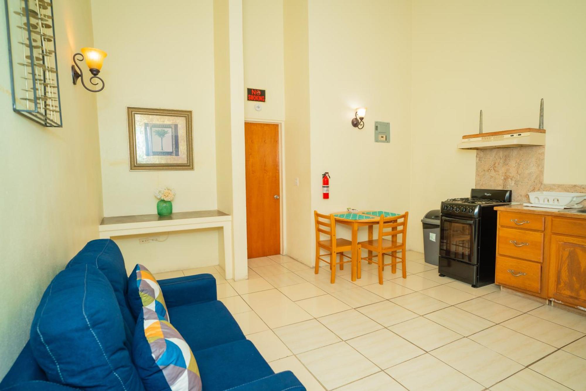 St. John's Connie'S Comfort Suites מראה חיצוני תמונה