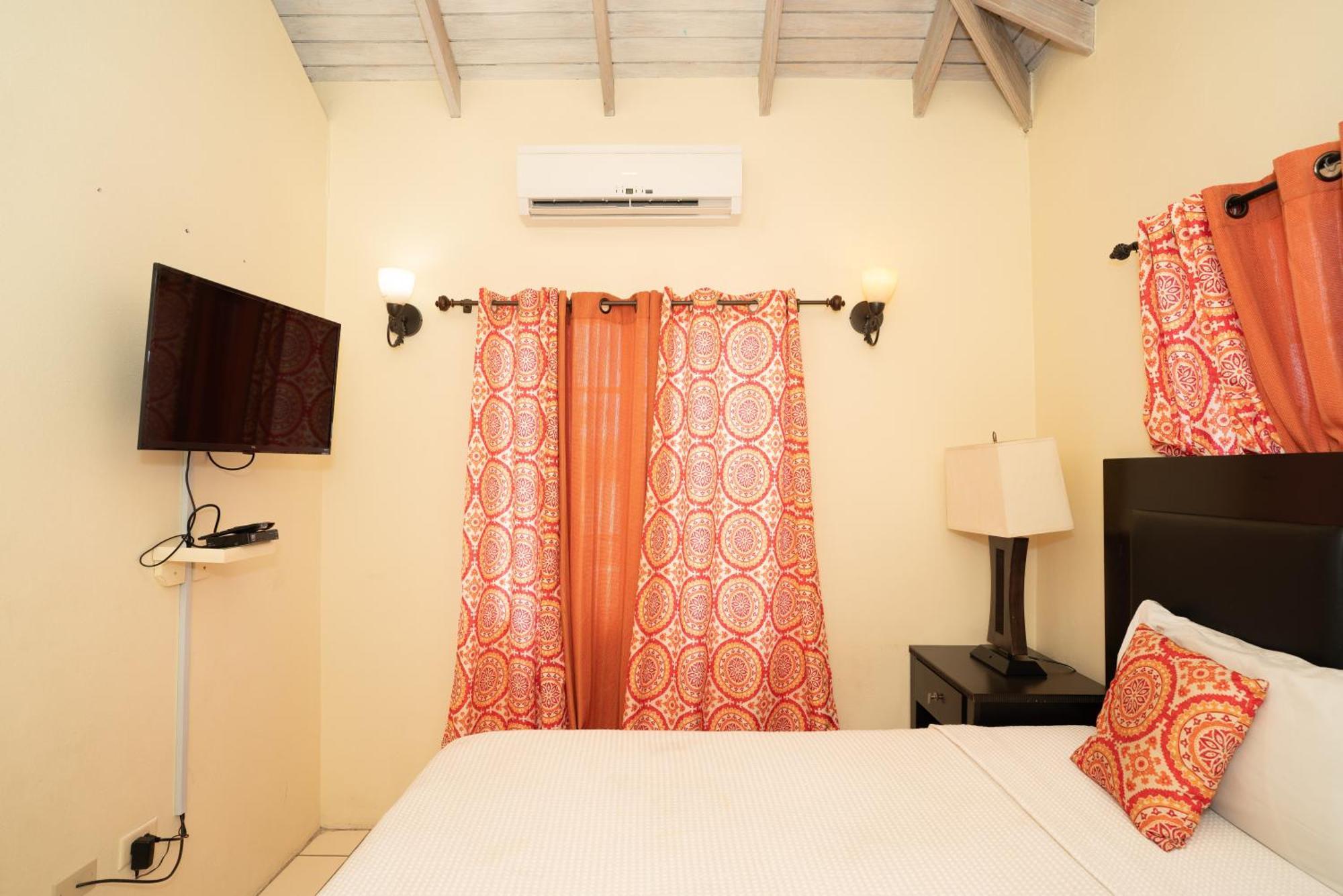 St. John's Connie'S Comfort Suites מראה חיצוני תמונה
