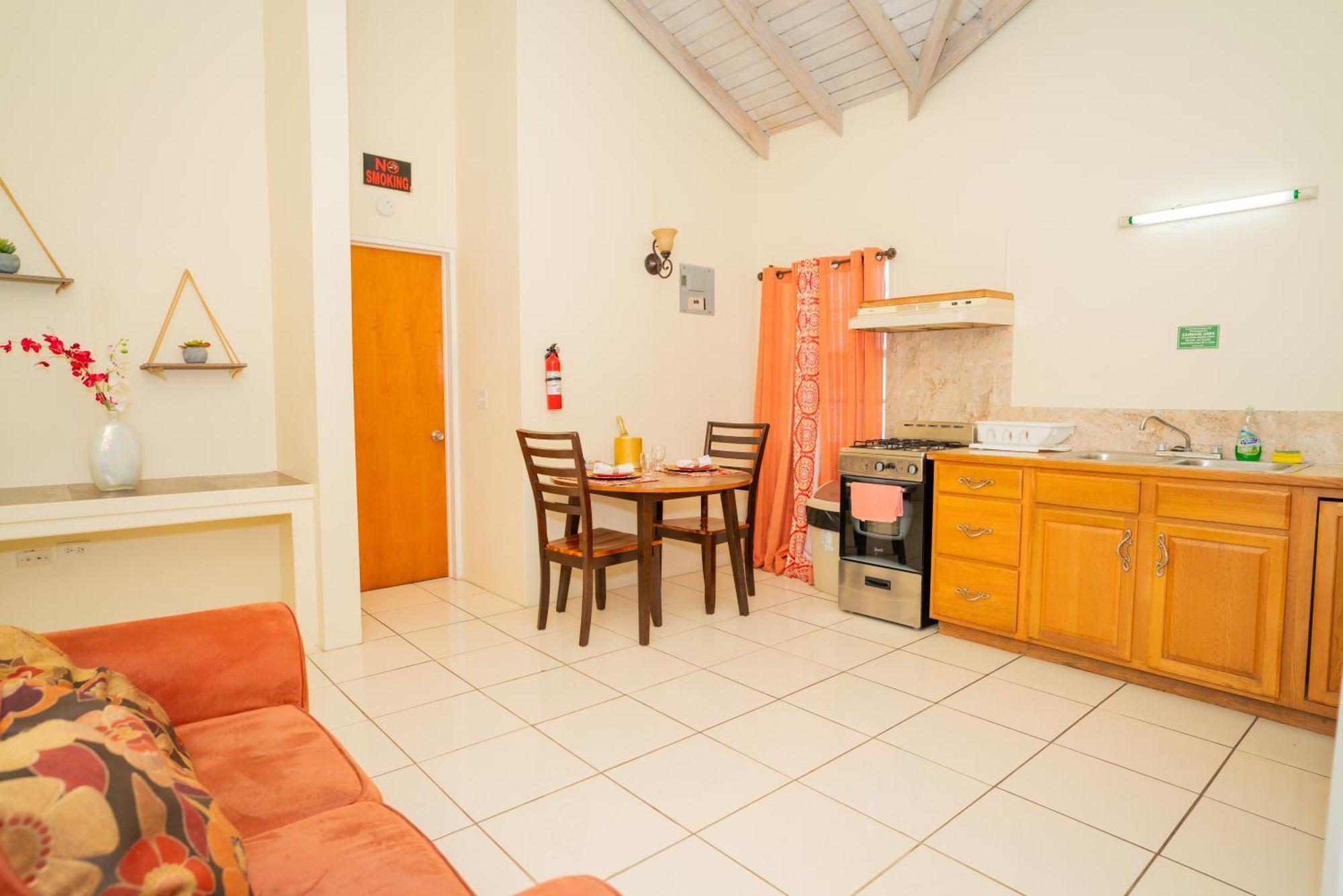 St. John's Connie'S Comfort Suites מראה חיצוני תמונה