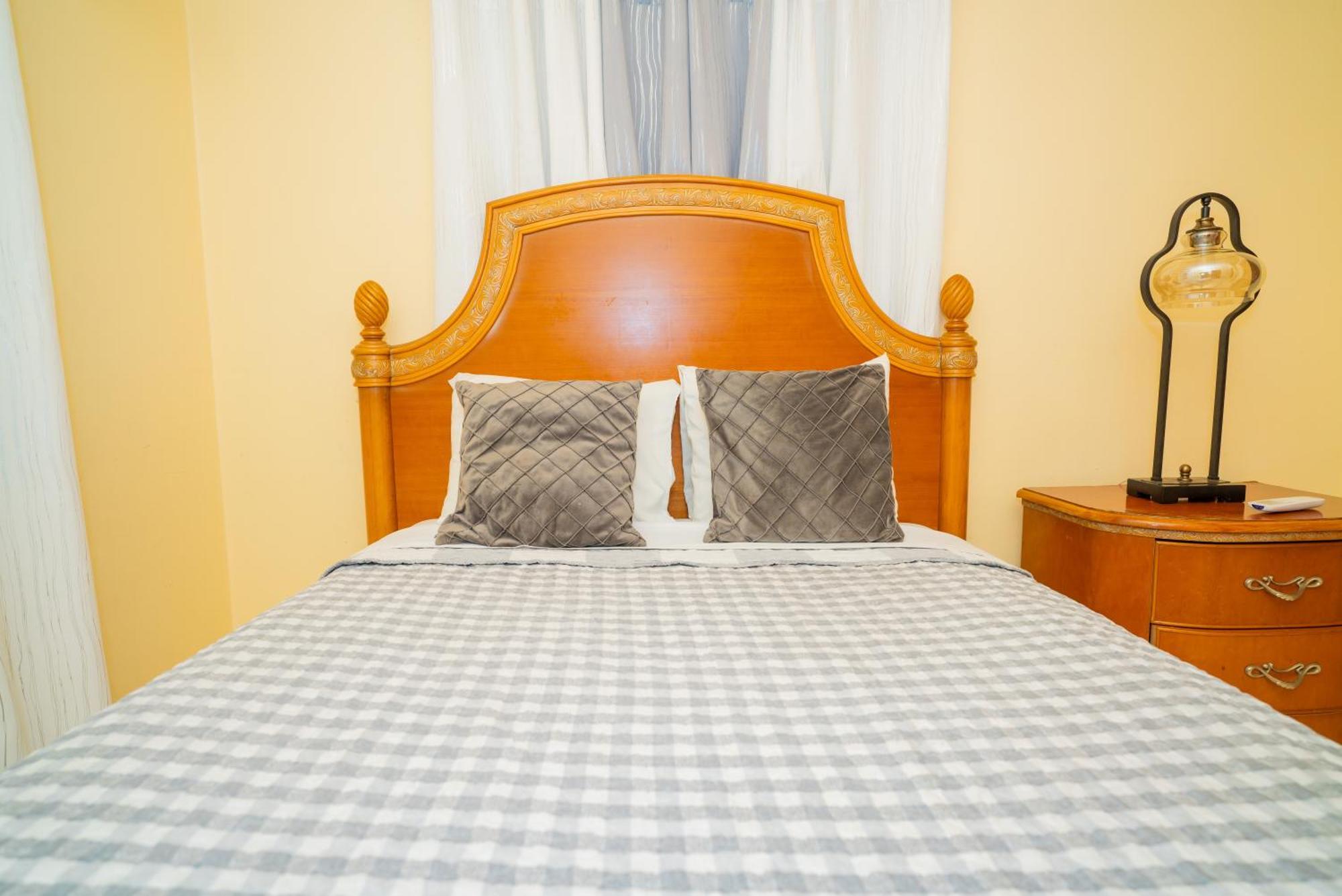 St. John's Connie'S Comfort Suites מראה חיצוני תמונה